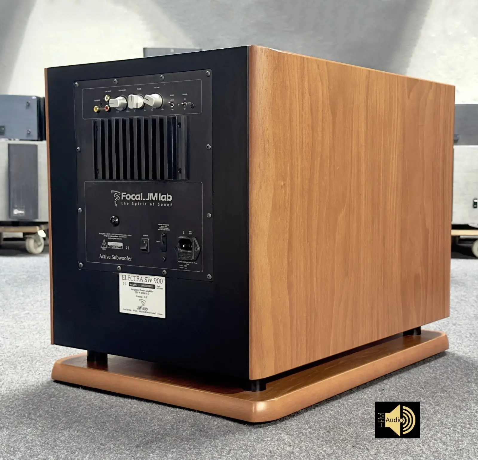 Focal Electra SW900 — Ansicht 3