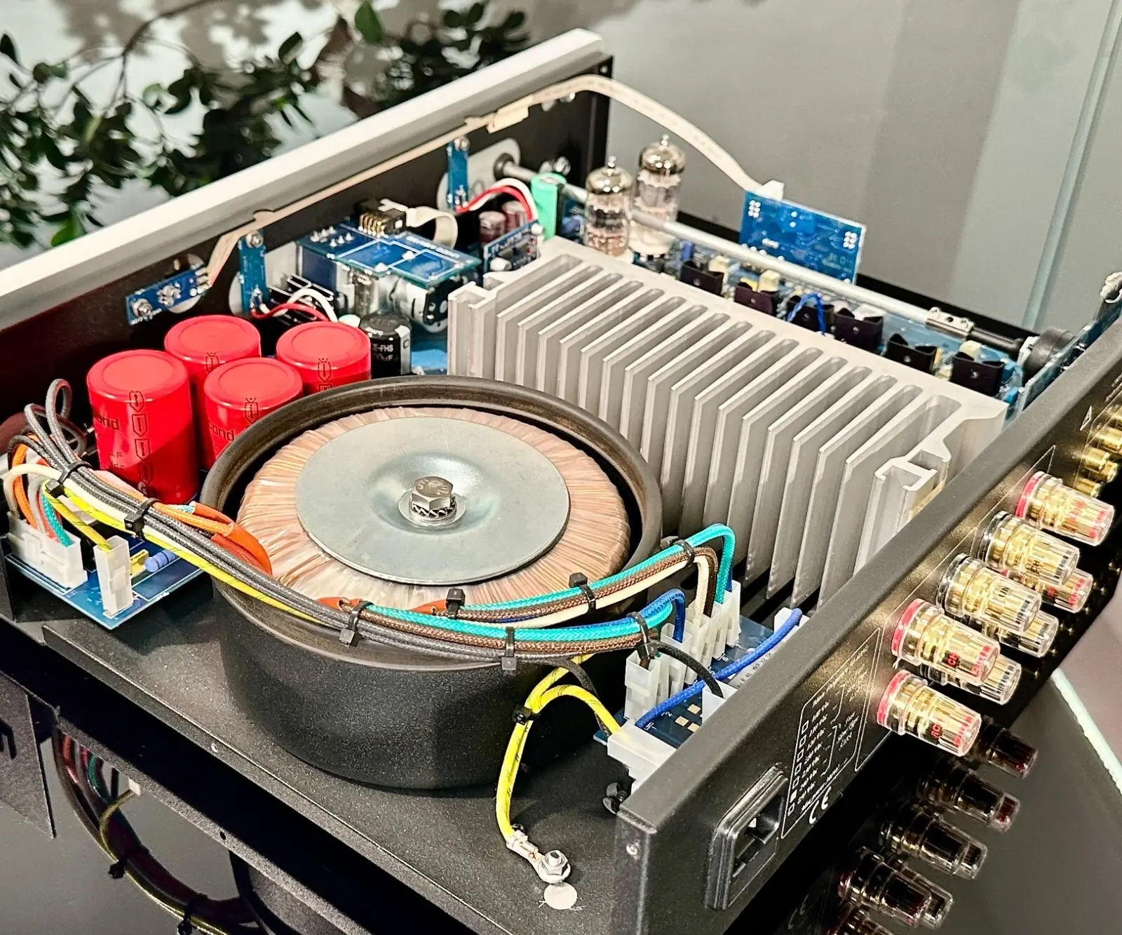 Unison Research Unico Stereo Hybrid — Ansicht 15